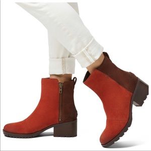 Sorel Cate zippered boots